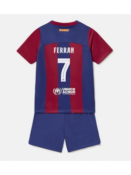 Otroški Nogometna dresi replika Barcelona Ferran Torres #7 Domači 2023-24 Kratek rokav (+ hlače)